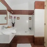 Basilica Estate Villa Porto Ozias