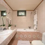 Basilica Estate Villa Porto Ozias